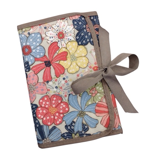 thirty-one Other - THIRTY ONE Fold It Up Organizer Fold & Go Trifold Notebook Holder Retro Floral